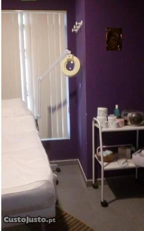 Loja Equipada bem localizado Armação de Pêra