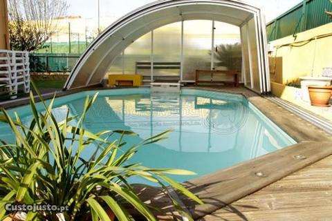 ALV005- Excelente moradia com piscina em Alverca d