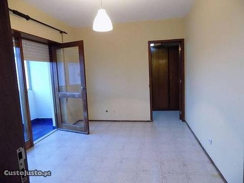 [240-A-18175] Apartamento T1, Póvoa de Varzim