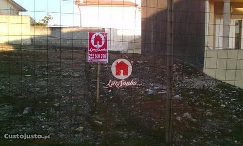 [240-T-15701] Terreno p/ moradia, Vila do Conde