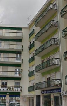 Apartamento c/2 quartos _ Santarém