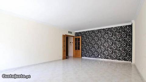 Apartamento T2 - Fidalguinhos