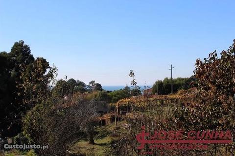 Moradia para restauro em Argela