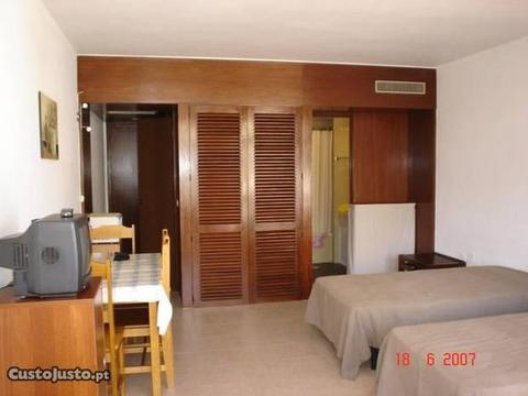 Apartamento T0 a 70 metros da Praia da Rocha