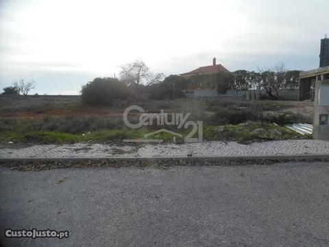 Terreno T4 700,00 m2