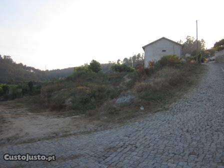 Terreno de construção em Vila Cova Carros-Paredes