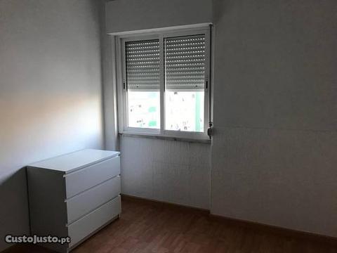 Quarto com casa de banho privada