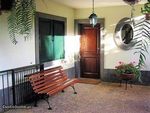 Moradia V3 Santo António Funchal - RB-1873