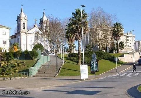 Perto da Igreja Rio Tinto T3 Remodelado