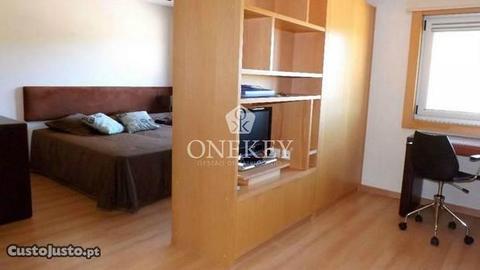 Apartamento T0 + Aparcamento Ref.1803