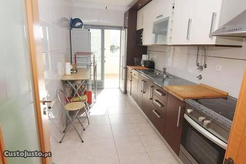 Apartamento T1 Semi novo Vila Rosa Portimão