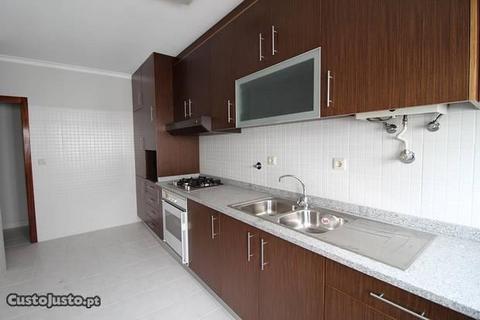 Apartamento T3 - Meadela - RefªA-01839