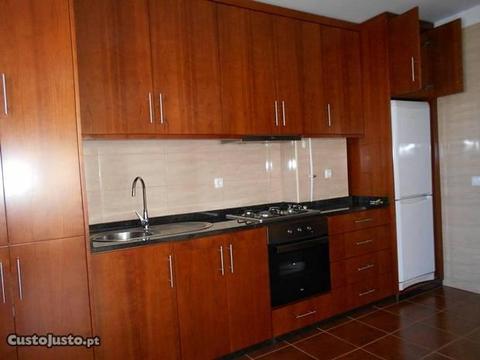 Apartamento T2 - Santa Maria Maior