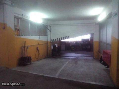 Zona de Lavagens em garagem de recolhas