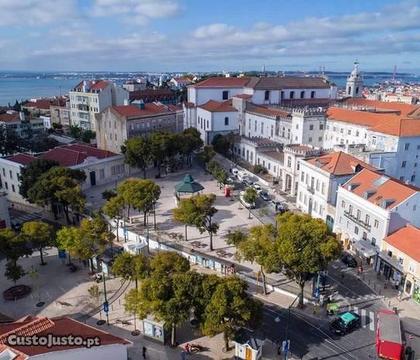 Prédio no Largo da Graça