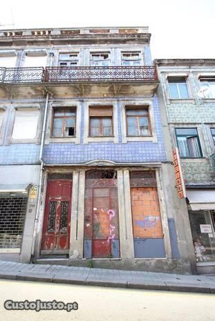Prédio c/ 180m2 em Campanhã