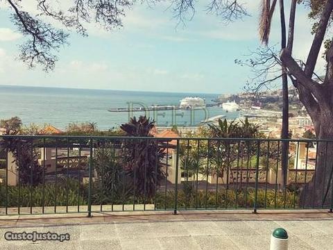 Fantástico Apartamento T4 vista baía Funchal