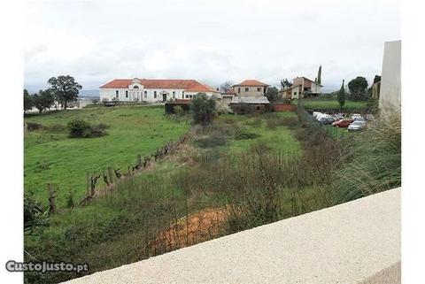 Terreno com viabilidade de construção