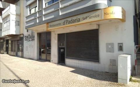 [4699] Loja Miguel Pais 156m2