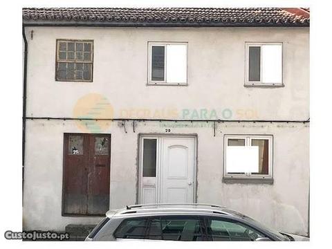 Para Reconstruir Casa no Centro com Quintal