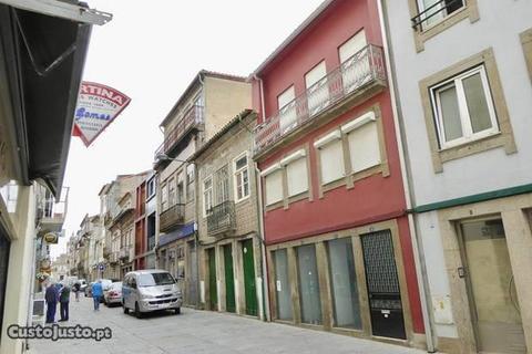 Loja com 95m2 no centro histórico de Braga