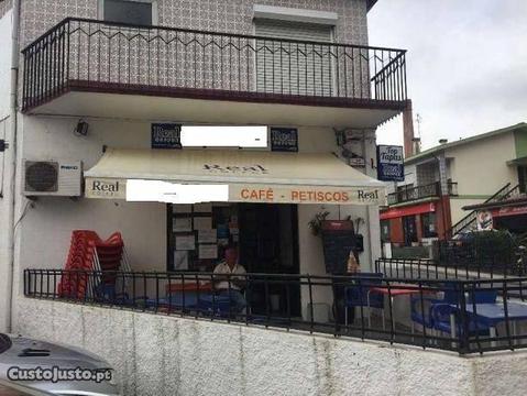 Cafe-restaurante -Ermesinde -J/Vila Beatriz