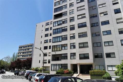 Apartamento T2 Pinheiro Manso ID: 1001-1572