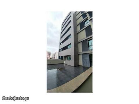 Localizado em zona nobre, apartamento T-2