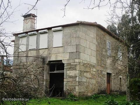 Quinta com Moradia em Pedra em Barroselas