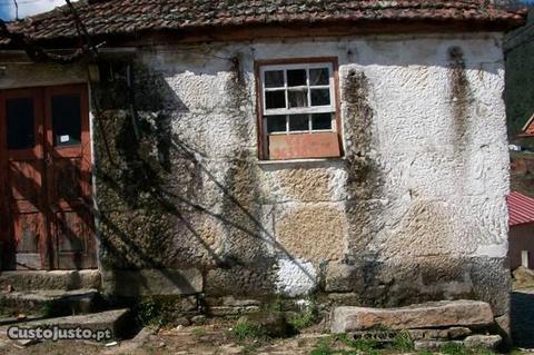 Casa em granito para restaurar