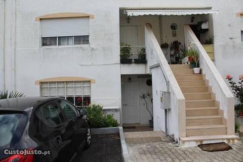 Apartamento T2 em Vila Nova Caparica