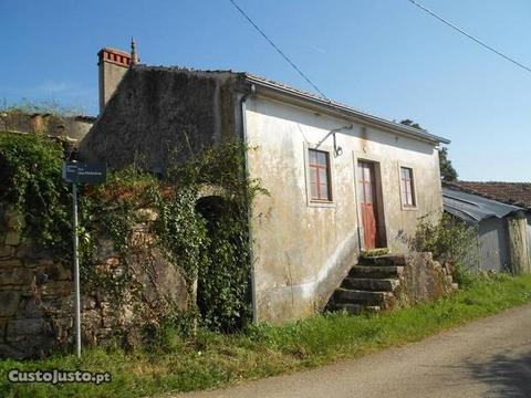 Casa em pedra para restaurar, aldeia de Ansião