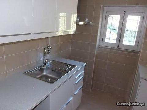 Apartamento T2 em Sesimbra