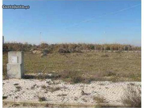 Terreno Urbano no Pinhal Novo com 210m2