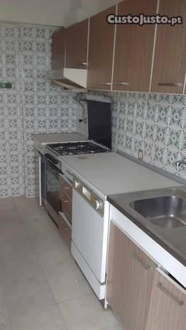 Apartamento T2 - Faro (Sé e São Pedro)