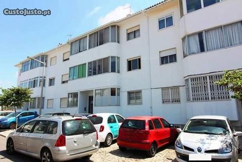 Apartamento T2+1 recuperado em Alcabideche