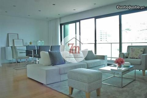 Apartamento T2 - Funchal ref: 8167