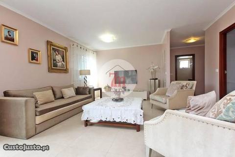 Apartamento T4 São Martinho ref: 7015