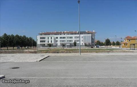 Terreno urbano c/585m2, Quinta da Alorna, Almeirim