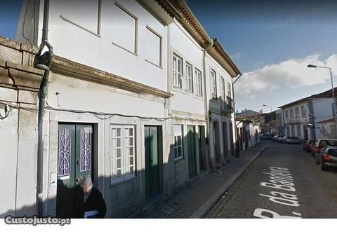 Armazém na Rua da Bandeira em Viana do Castelo