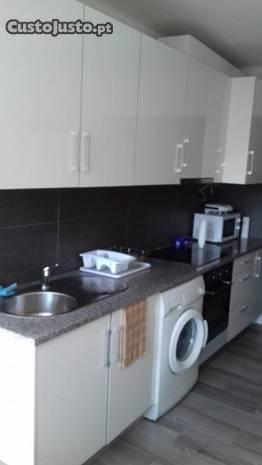 Apartamento t4 perto do aki