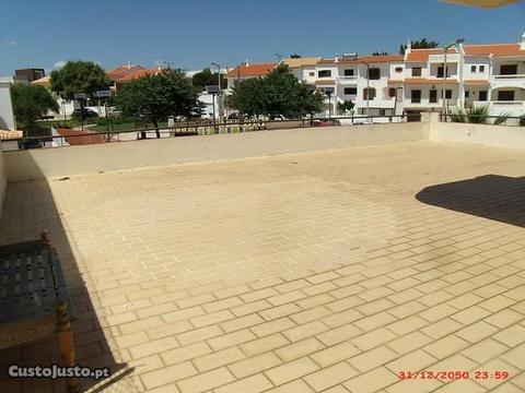 T2 no centro de Albufeira com terraço de 91m2