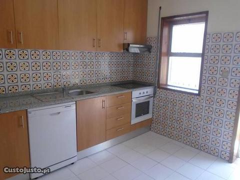 Apartamento T2+1 c/ lugar de garagem na Maia