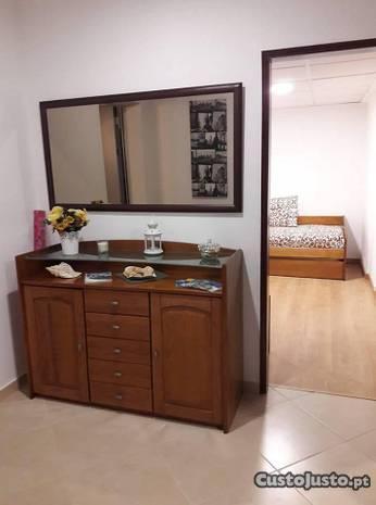 T3 à semana em Faro (Montenegro)