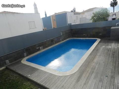 Moradia V3 com piscina - Albufeira