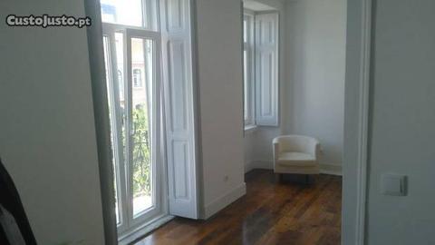 Apartamento T1 zona Marquês de Pombal