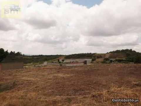 Terreno Em Castelo Branco Com Cerca De 600 M2 E