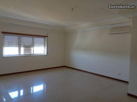 Apartamento T4 Vale de Lagar Portimão AL-T4-3153