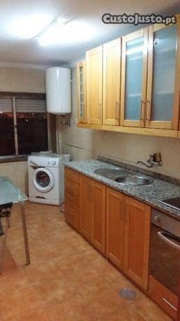 Apartamento T2 em Fânzeres