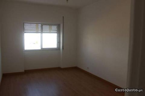 [5975] Excelente Apartamento T2 Remodelado